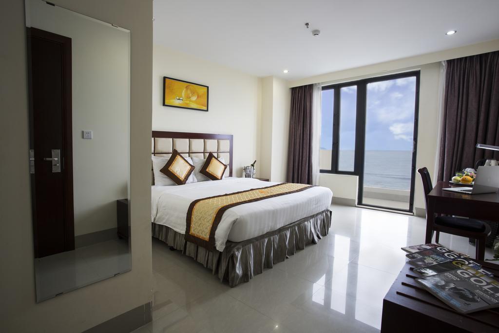Sea Front Hotel Danang Pokoj fotografie